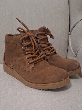 🤎 UGG Bethany Chestnut Lace Up Boots